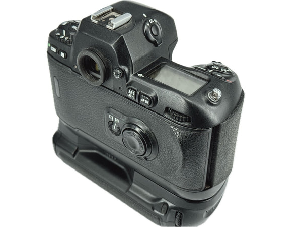 Nikon F100 with MB-15 - new light seals November 2025