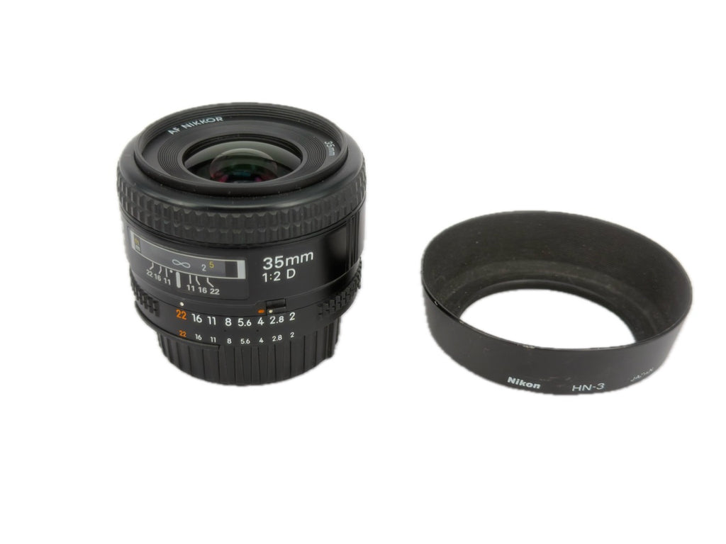 Nikon 35mm f2 AF D with hood HN-3