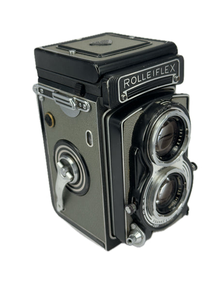 Rolleiflex T 75mm with f3.5 Zeiss Tessar and 645 insert and case