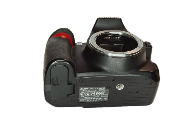 Nikon D3100