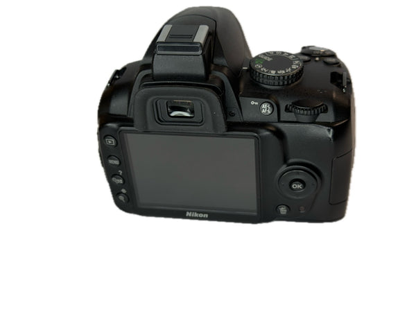 Nikon D3000