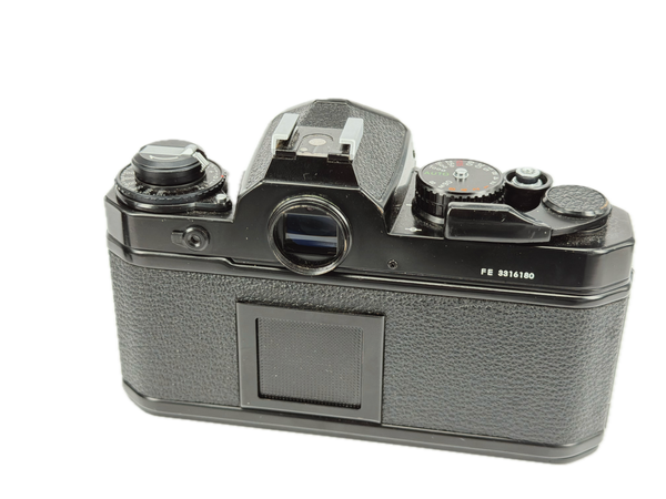 Nikon FE Black - New light seals December 2025