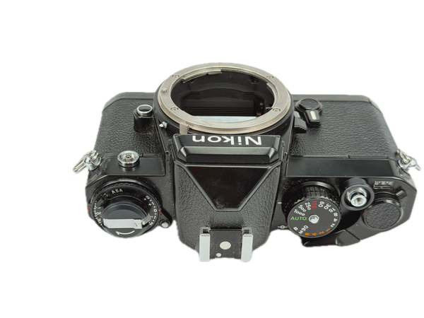 Nikon FE Black - New light seals December 2025