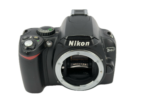 Nikon D40