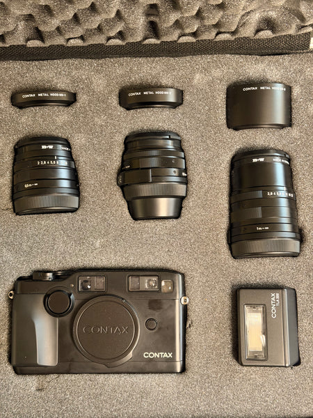 Contax G2 Black kit with 28-45-90 TLA200 and case