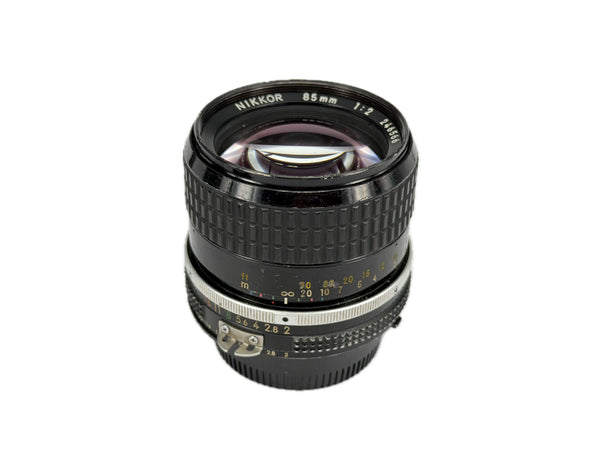 Nikon 85mm f2 AI-s