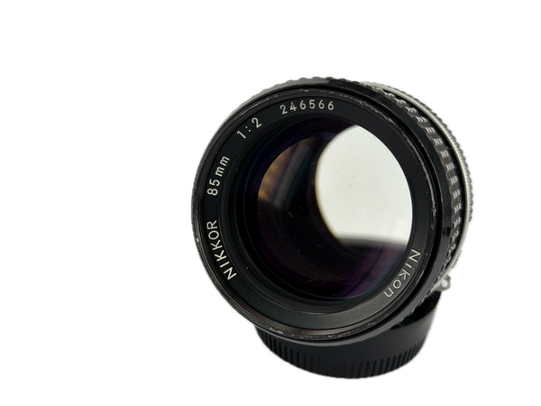 Nikon 85mm f2 AI-s