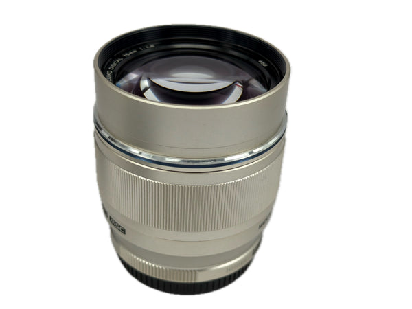 Olympus 75mm f1.8 ED M.Zuiko Digital