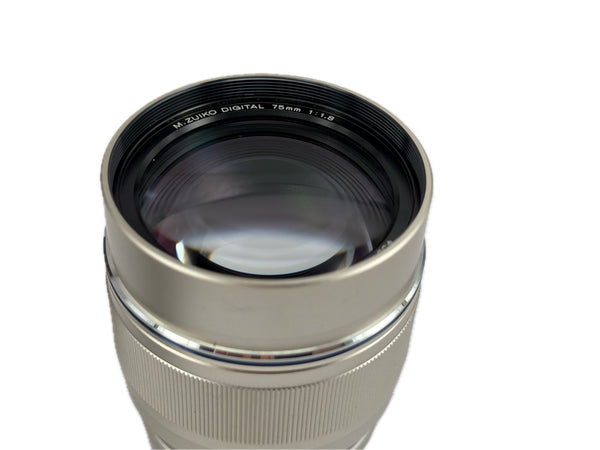 Olympus 75mm f1.8 ED M.Zuiko Digital