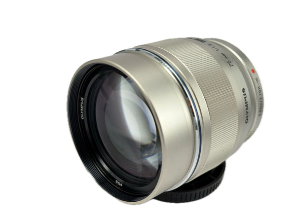 Olympus 75mm f1.8 ED M.Zuiko Digital