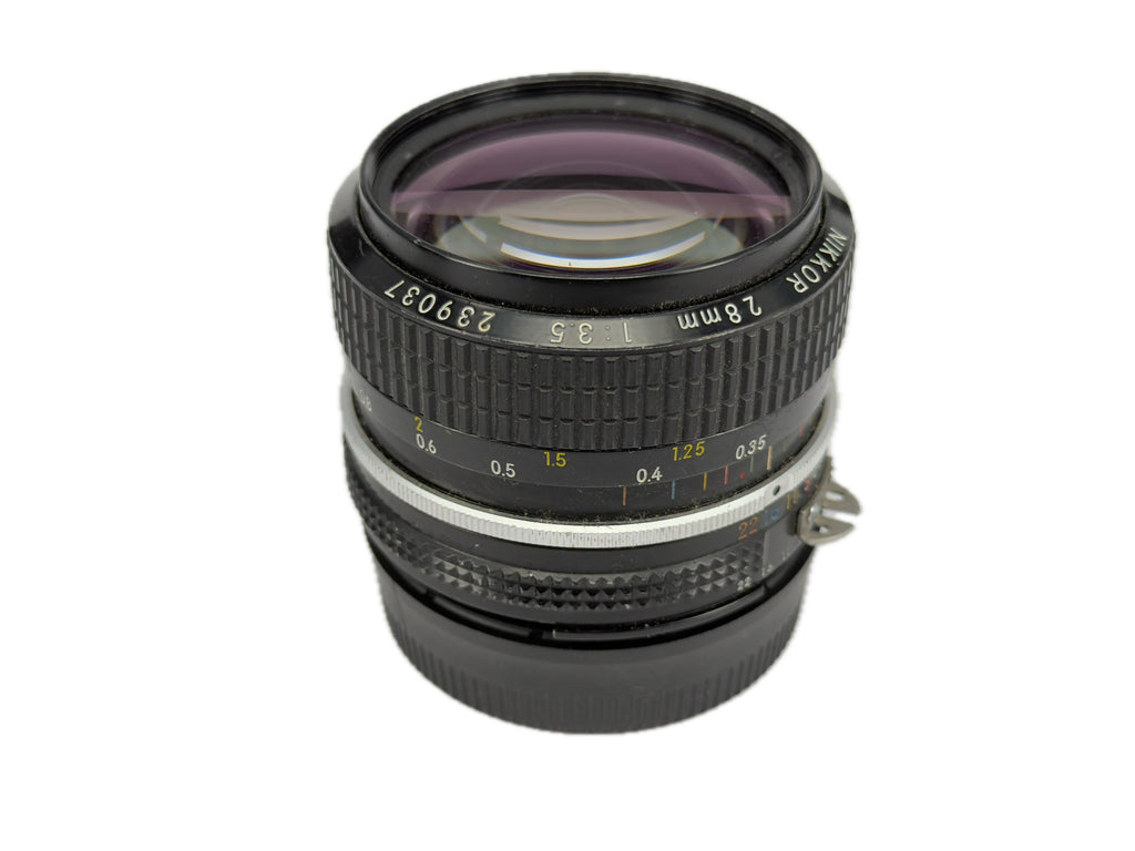 Nikon 28mm f3.5 Nikkor AI-s