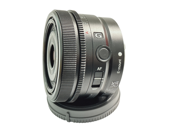 Sony FE 40mm f2.5 G with box