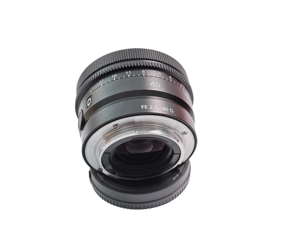Sony FE 40mm f2.5 G with box