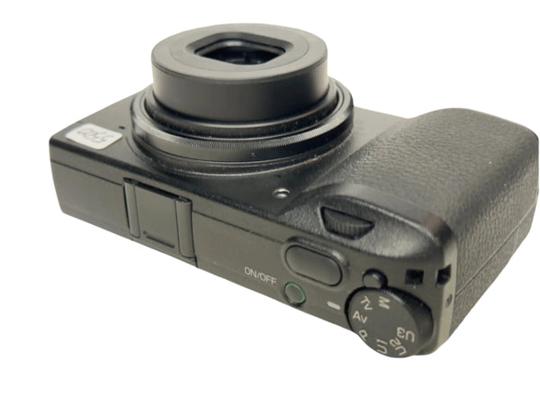 Ricoh GR III - like new