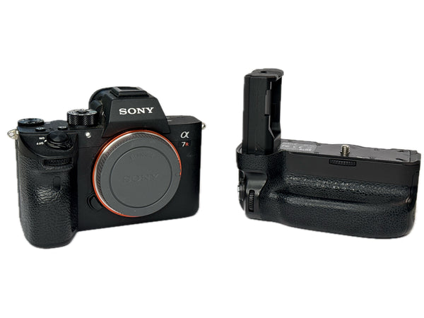 Sony A7R III with battery grip