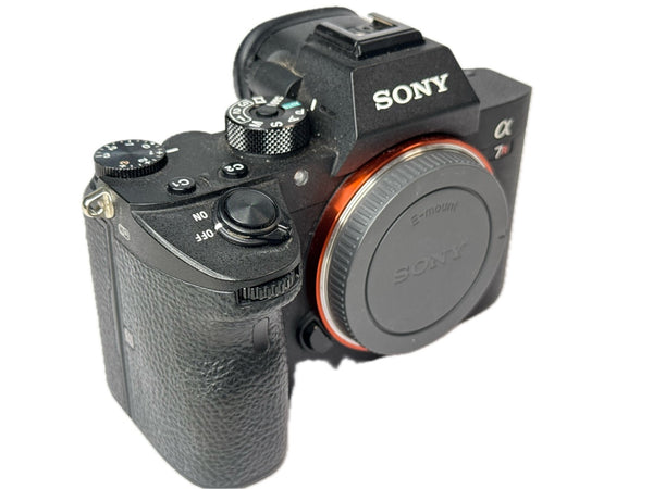 Sony A7R III with battery grip