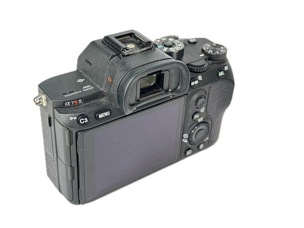Sony A7R III with battery grip