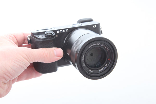 Sony FE 55mm f1.8 ZA Zeiss Sonnar T* - Sony E
