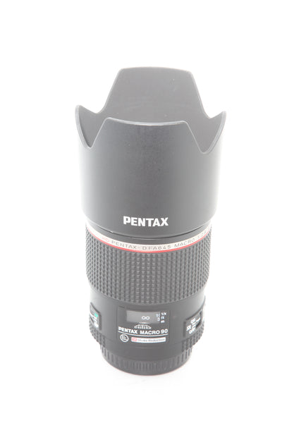 Pentax 645 90mm f2.8 HD Pentax-DFA Macro ED AW SR with hood