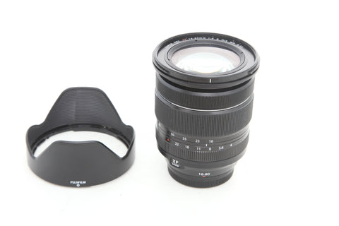 Fuji XF 16-80mm f4 R OIS WR Super EBC Aspherical with hood