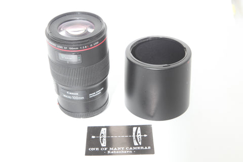 Canon EF 100mm f2.8 Macro L IS USM with hood ET-73
