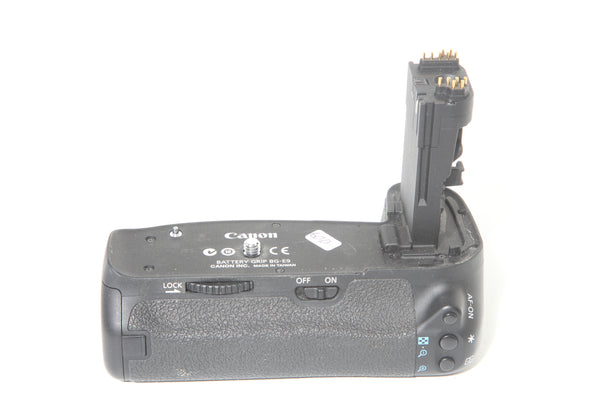 Canon BG-E9 Battery Grip for Canon EOS 60D