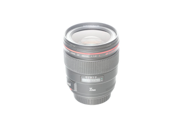 Canon EF 35mm f1.4 L with EW-78C