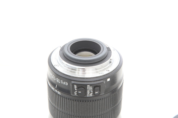 Canon EF-s 18-135mm f3.5-5.6 IS
