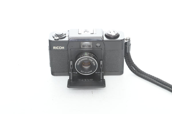 Ricoh FF-1 with 35mm f2.8