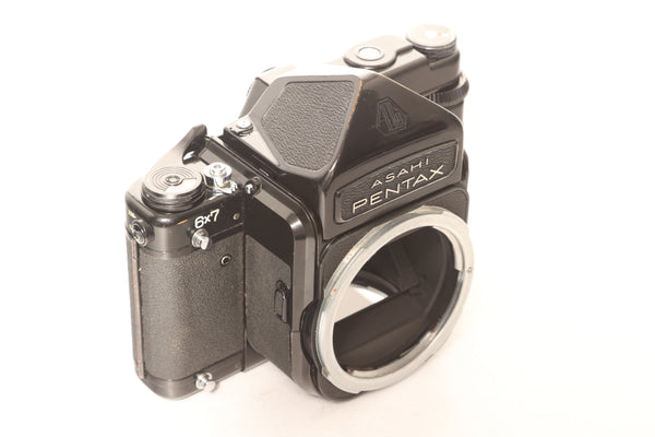 Pentax 6x7 with TTL Prism Finder - cl'a and new light seals January 2025