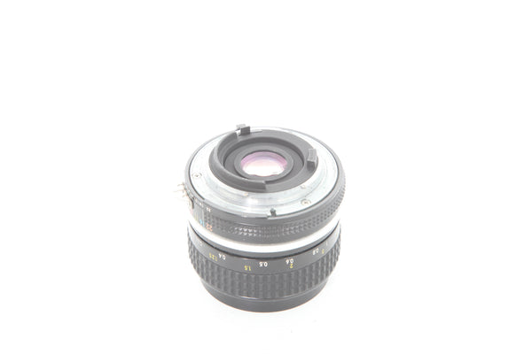 Nikon 28mm f3.5 Nikkor AI-s