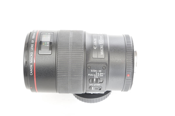 Canon EF 100mm f2.8 Macro L IS USM with hood ET73