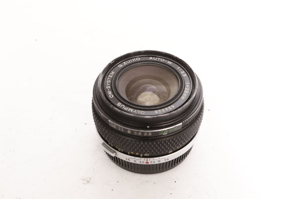 Olympus OM 28mm f3.5 Auto-W - cl'a March 2021