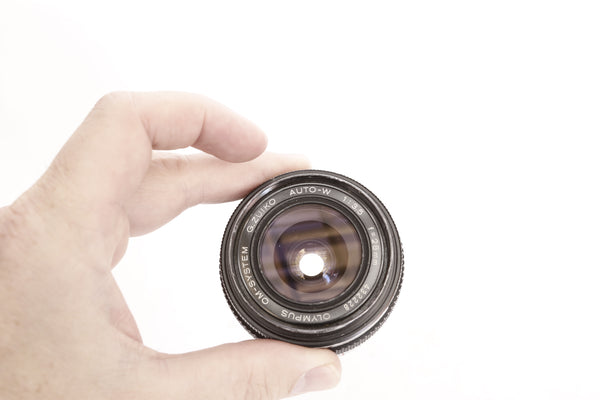Olympus OM 28mm f3.5 Auto-W - cl'a March 2021