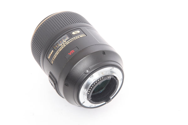 Nikon 105mm f2.8 AF-S VR Micro-Nikkor G IF-ED N VR