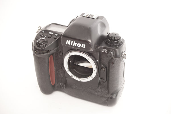 Nikon F5